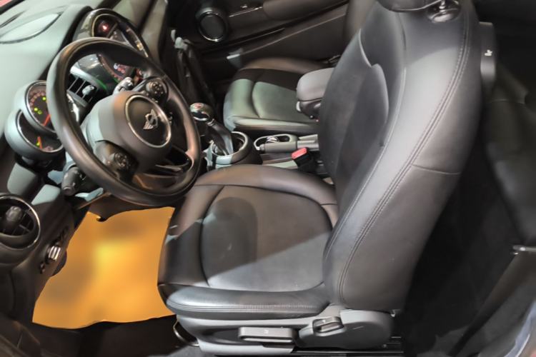 Used MINI 2016 1.2T ONE Pioneer Edition Left Front Seat