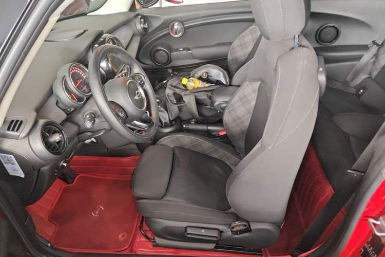 Used MINI 2016 1.5T COOPER Left Front Seat