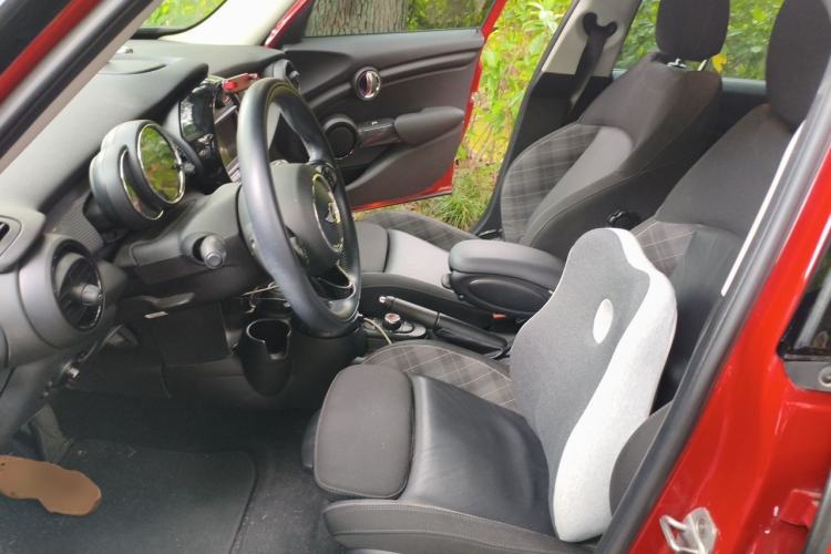 Used MINI 2016 1.5T COOPER Five-Door Edition Left Front Seat