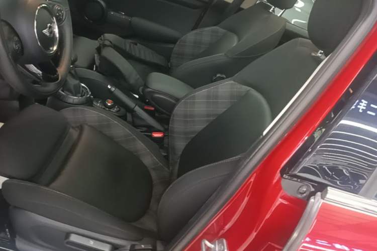 Used MINI 2016 1.5T COOPER Five-Door Edition Left Front Seat