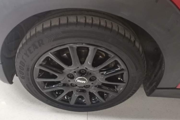 Used MINI 2016 1.5T COOPER Left Front Wheel Hub