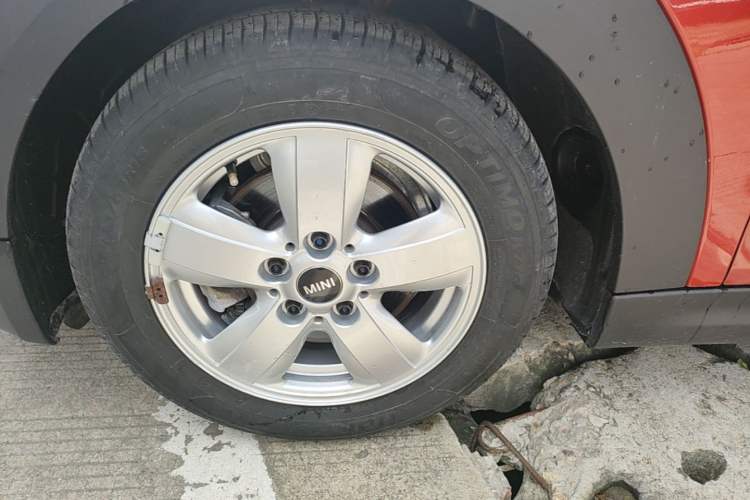 Used MINI 2016 1.2T ONE Left Front Wheel Hub