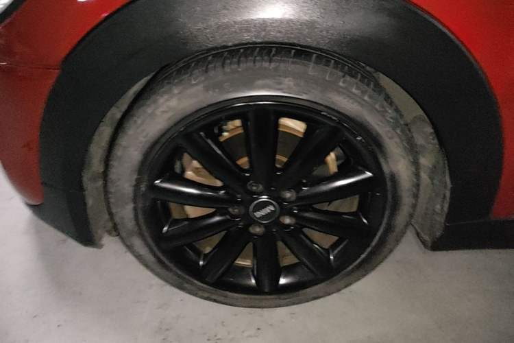 Used MINI 2016 2.0T COOPER S Pioneer Edition Left Front Wheel Hub