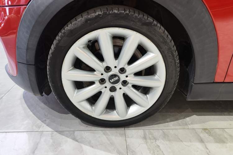 Used MINI 2016 1.5T COOPER Performance Edition Left Front Wheel Hub