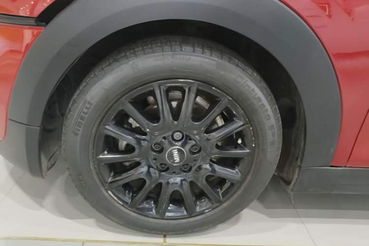 Used MINI 2016 1.5T COOPER Left Front Wheel Hub