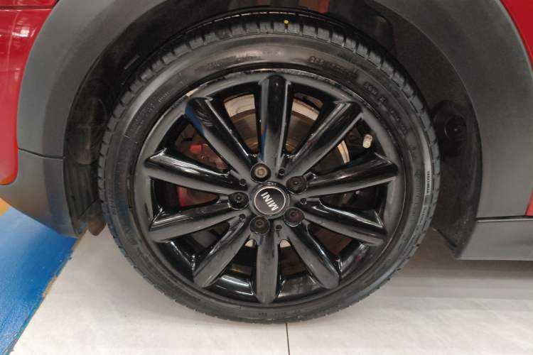 Used MINI 2016 2.0T COOPER S Left Front Wheel Hub
