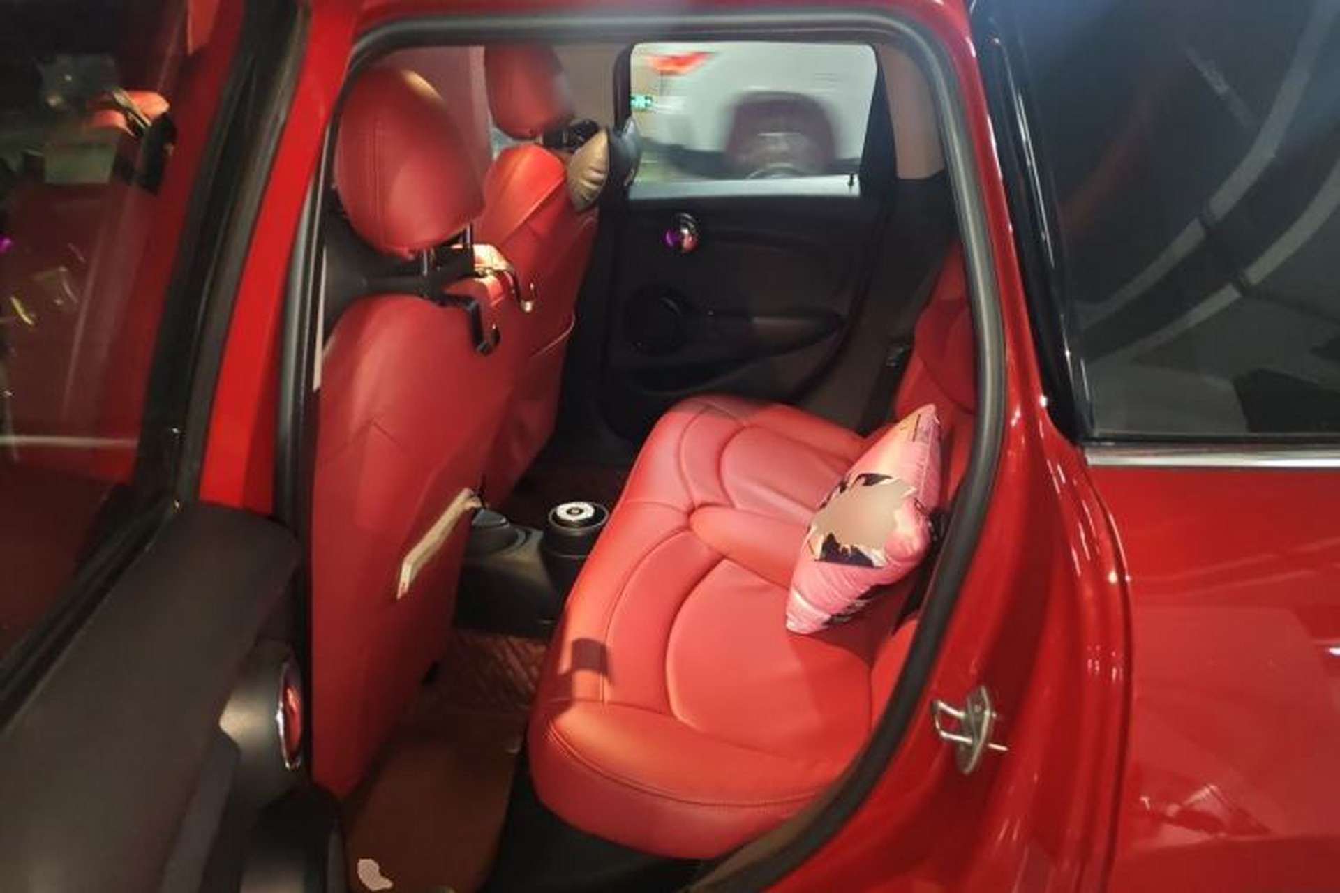 Used MINI 2016 1.5T COOPER Five-Door Edition Left Rear Seat