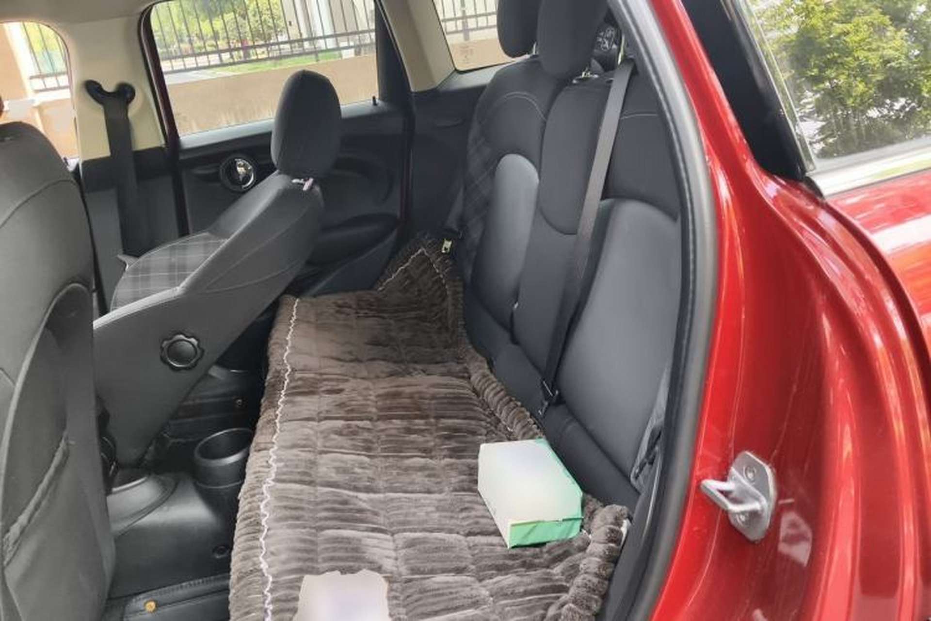 Used MINI 2016 1.5T COOPER Five-Door Edition Left Rear Seat