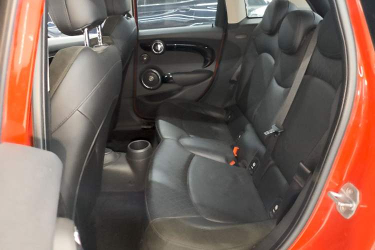 Used MINI 2016 2.0T COOPER S Pioneer Edition Five-Door Model Left Rear Seat