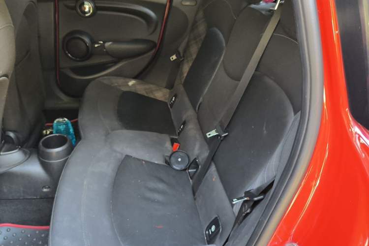 Used MINI 2016 1.5T COOPER Five-Door Edition Left Rear Seat