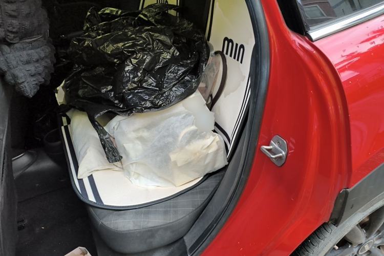 Used MINI 2016 1.5T COOPER Pioneer Edition Five-Door Model Left Rear Seat
