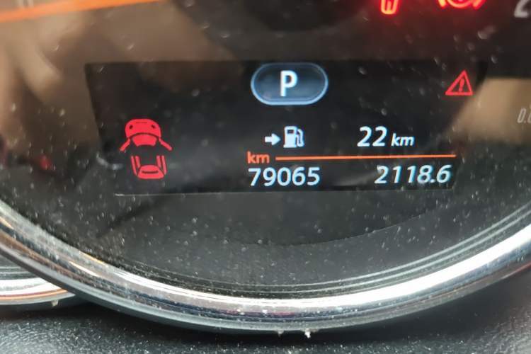 Used MINI 2016 1.5T COOPER Pioneer Edition Five-Door Model Odometer Close Up