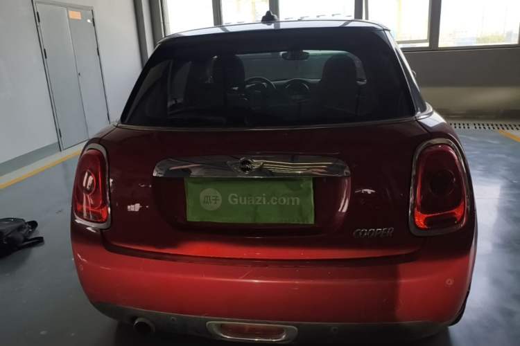 Used MINI 2016 1.5T COOPER Five-Door Edition Rear