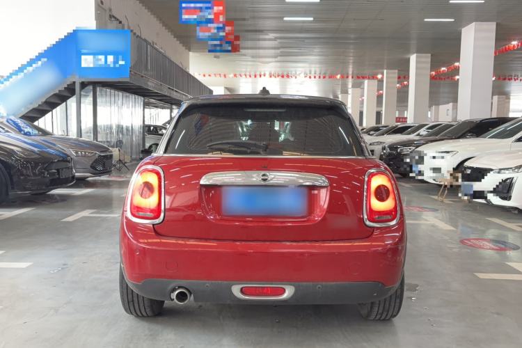 Used MINI 2016 1.5T COOPER Five-Door Edition Rear