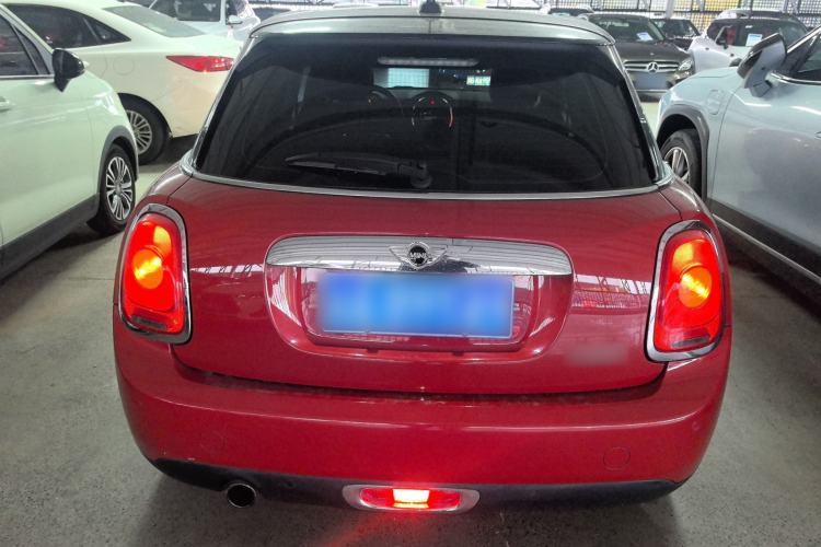Used MINI 2016 1.5T COOPER Five-Door Edition Rear