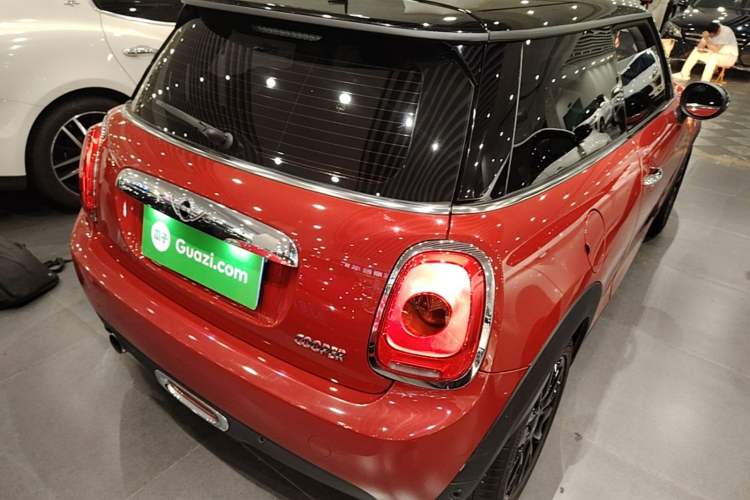 Used MINI 2016 1.5T COOPER Rear Right 45 Deg
