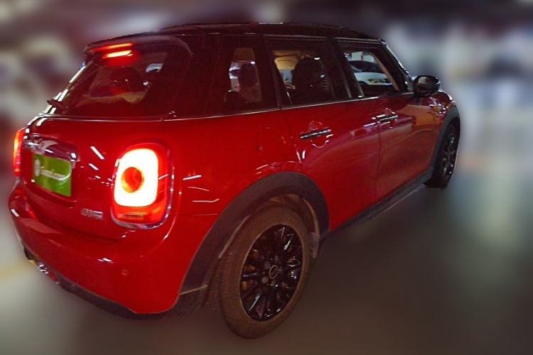 Used MINI 2016 1.5T COOPER Five-Door Edition Rear Right 45 Deg