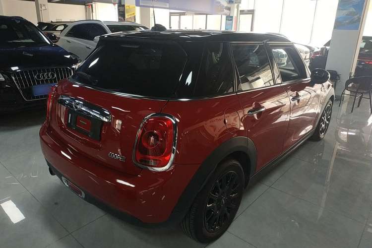 Used MINI 2016 1.5T COOPER Five-Door Edition Rear Right 45 Deg