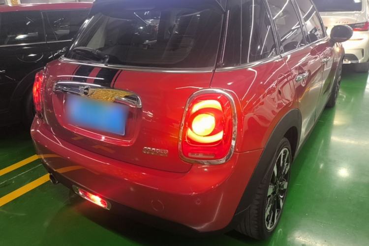Used MINI 2016 1.5T COOPER Performance Edition 5-door version Rear Right 45 Deg