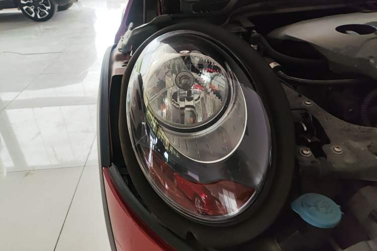 Used MINI 2016 1.5T COOPER Right Front Headlight