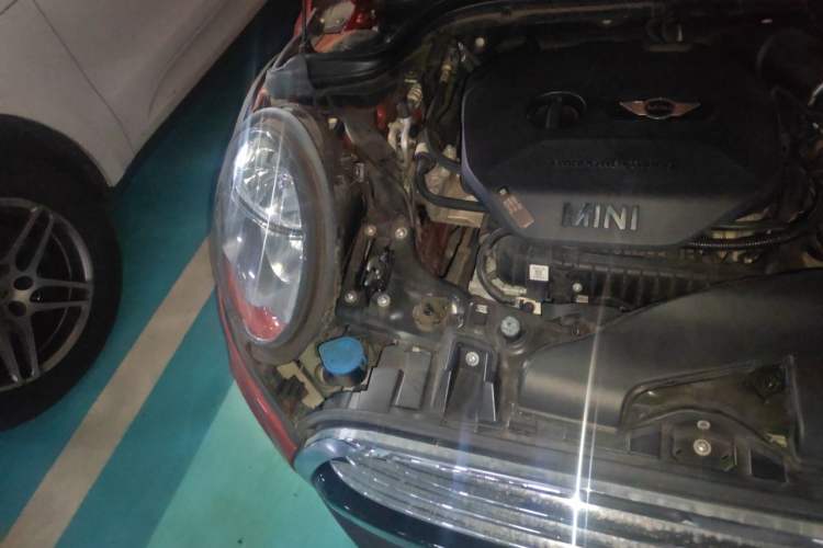 Used MINI 2016 1.5T COOPER Right Front Headlight