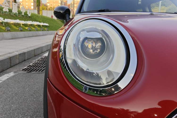 Used MINI 2016 1.5T COOPER Performance Edition Right Front Headlight