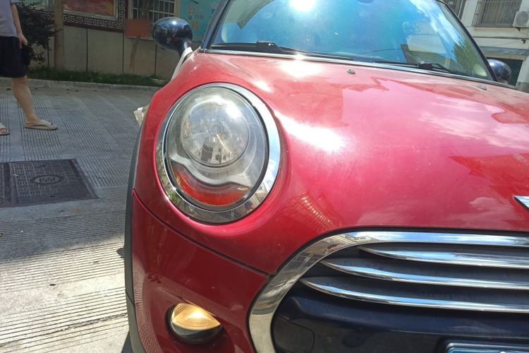 Used MINI 2016 1.5T COOPER Five-Door Edition Right Front Headlight
