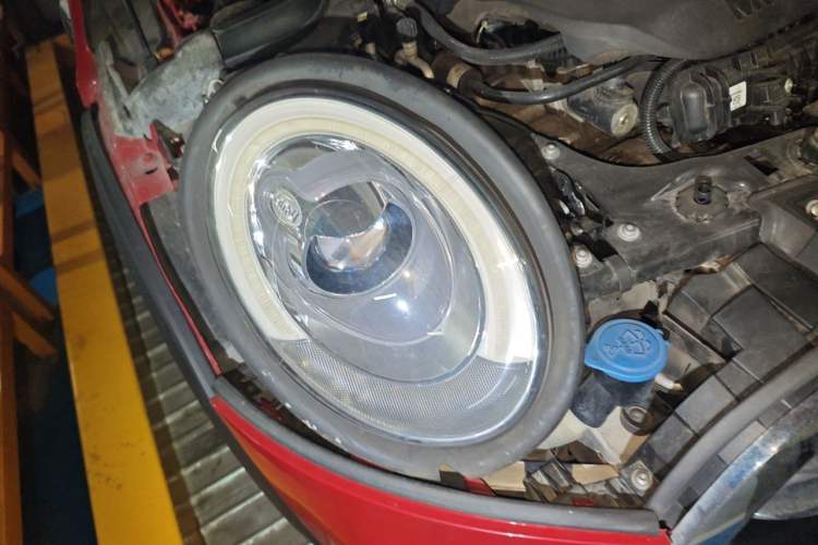 Used MINI 2016 1.5T COOPER Right Front Headlight