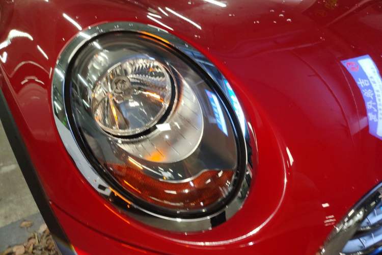 Used MINI 2016 1.5T COOPER Right Front Headlight