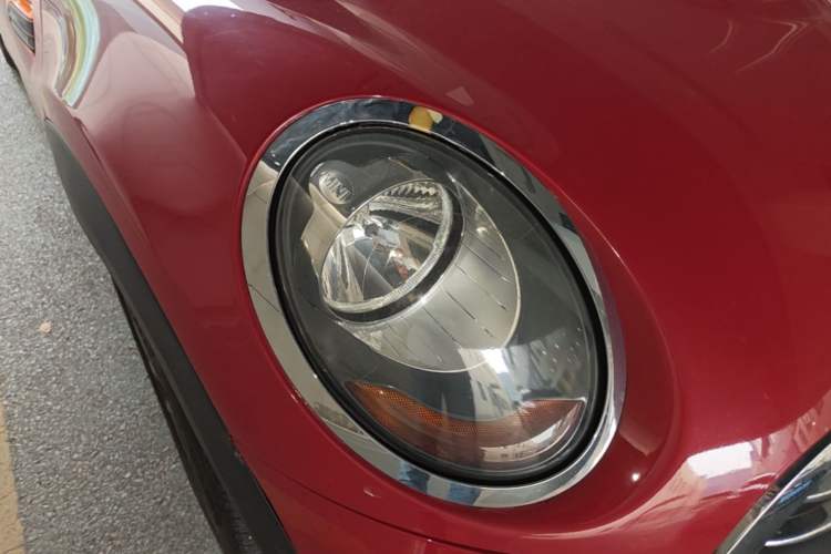 Used MINI 2016 1.2T ONE Pioneer Edition Right Front Headlight