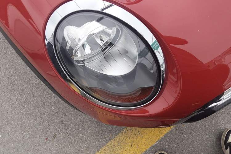 Used MINI 2016 1.5T COOPER Five-Door Edition Right Front Headlight