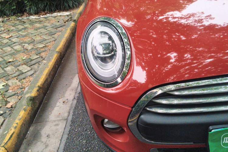 Used MINI 2016 1.2T ONE Pioneer Edition Five-Door Version Right Front Headlight