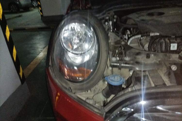 Used MINI 2016 1.5T COOPER Five-Door Edition Right Front Headlight