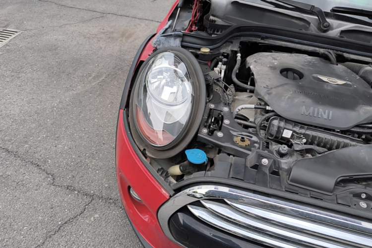 Used MINI 2016 1.5T COOPER Five-Door Edition Right Front Headlight
