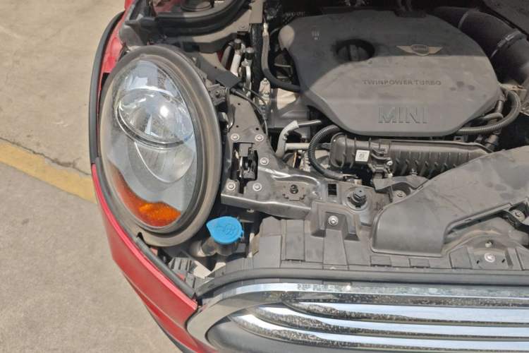 Used MINI 2016 1.2T ONE Pioneer Edition Five-Door Version Right Front Headlight