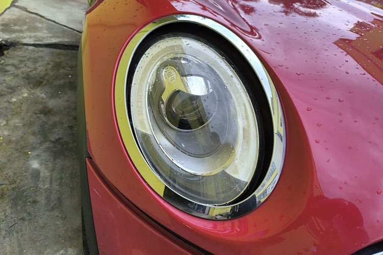 Used MINI 2016 1.5T COOPER Pioneer Edition Five-Door Model Right Front Headlight