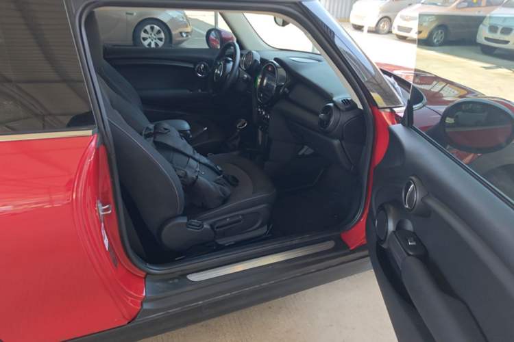 Used MINI 2016 1.2T ONE Right Front Seat
