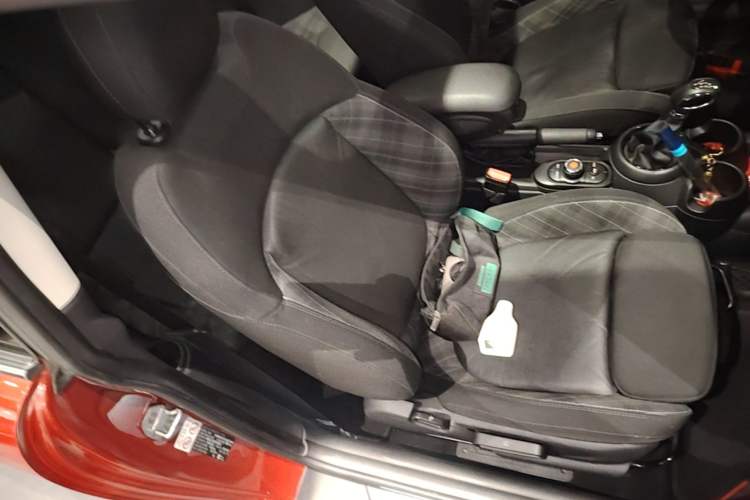 Used MINI 2016 1.5T COOPER Right Front Seat