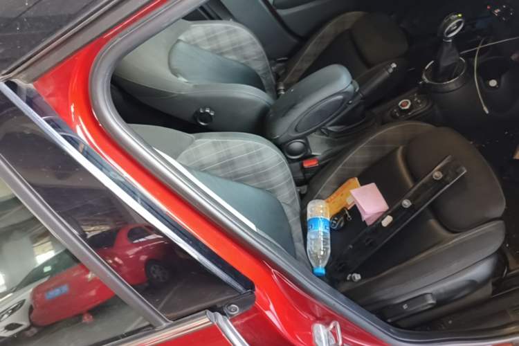 Used MINI 2016 1.5T COOPER Five-Door Edition Right Front Seat