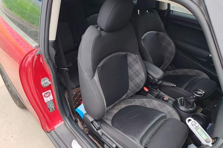 Used MINI 2016 1.5T COOPER Right Front Seat