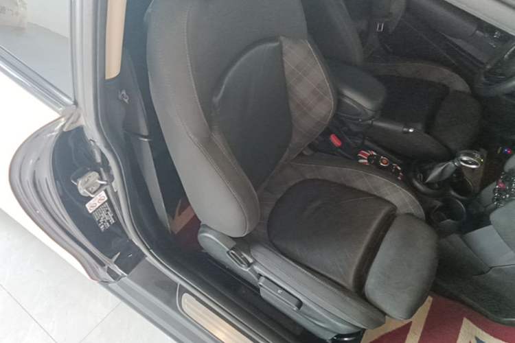 Used MINI 2016 1.5T COOPER Right Front Seat