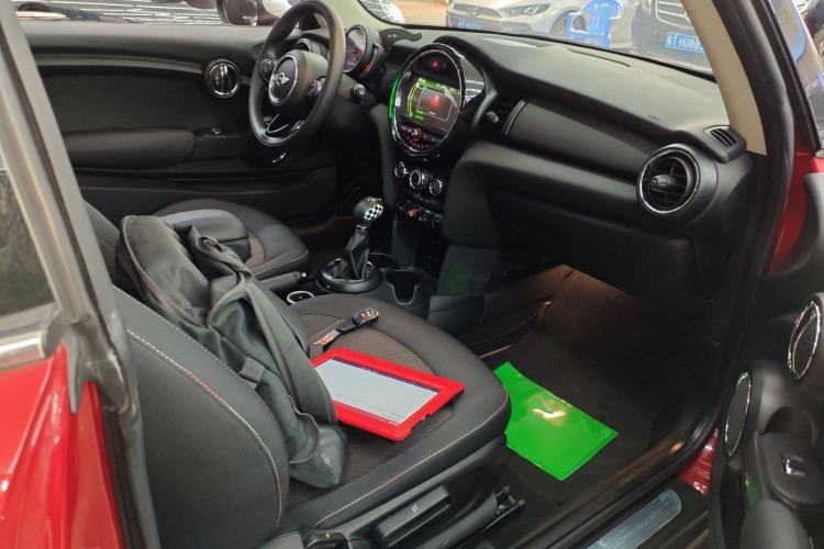 Used MINI 2016 1.2T ONE Pioneer Edition Right Front Seat