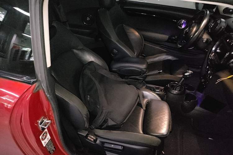 Used MINI 2016 2.0T COOPER S Pioneer Edition Right Front Seat