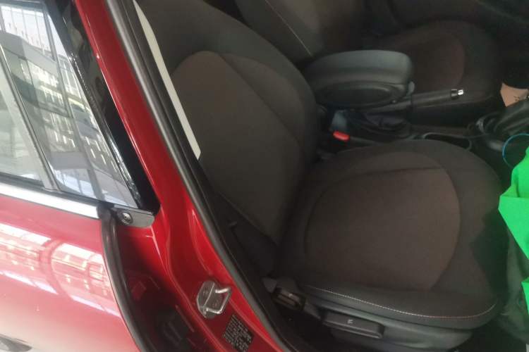 Used MINI 2016 1.2T ONE Five-Door Edition Right Front Seat