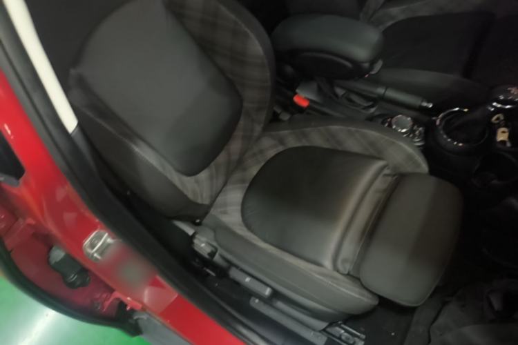 Used MINI 2016 1.5T COOPER Performance Edition 5-door version Right Front Seat