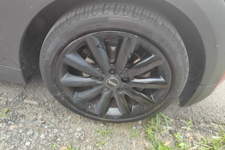 Used MINI 2016 1.5T COOPER Avant-Garde Right Front Wheel Hub