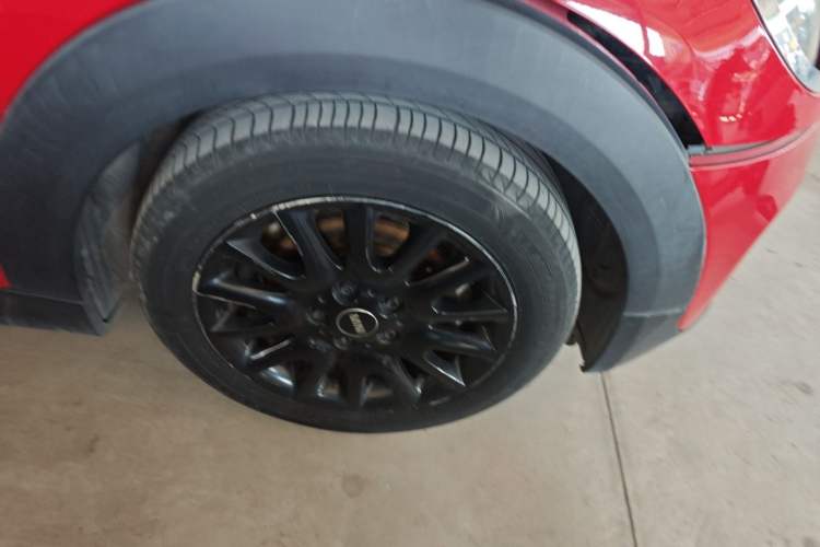 Used MINI 2016 1.2T ONE Pioneer Edition Right Front Wheel Hub