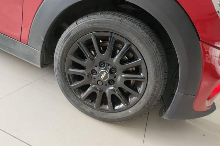 Used MINI 2016 1.5T COOPER Right Front Wheel Hub