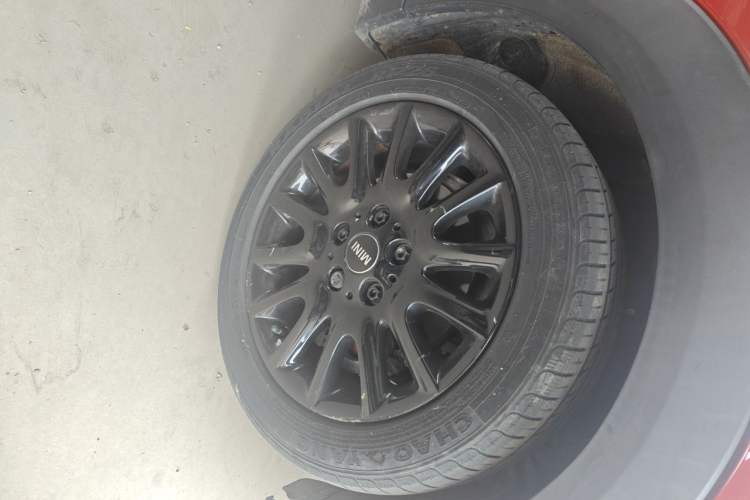 Used MINI 2016 1.5T COOPER Right Front Wheel Hub