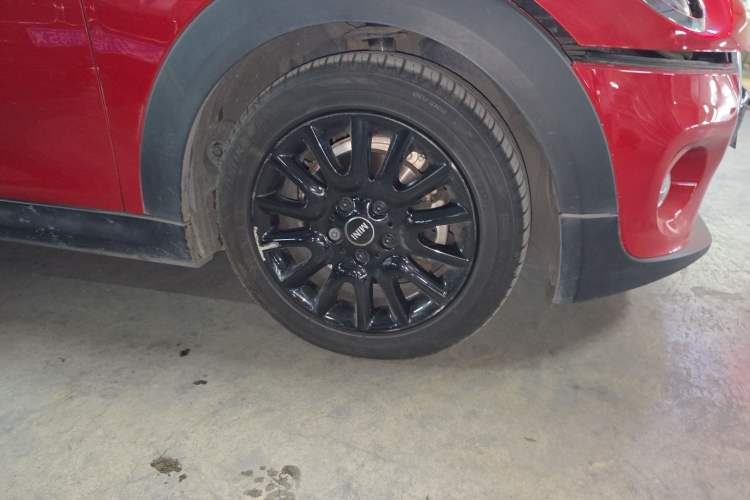 Used MINI 2016 1.5T COOPER Right Front Wheel Hub